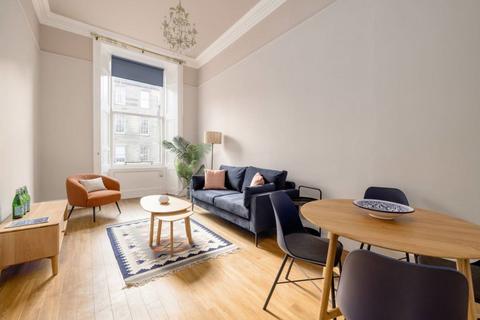 2 bedroom flat to rent, Abercromby Place, New Town, Edinburgh