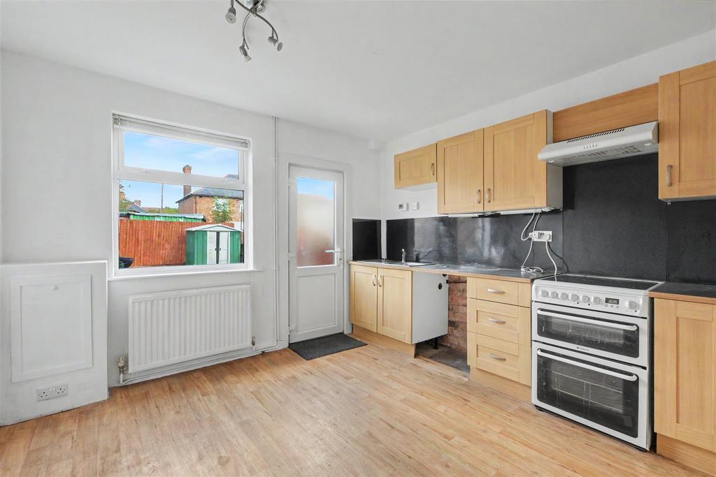 House in Nottingham, Royal Estate, Beeston - View 3