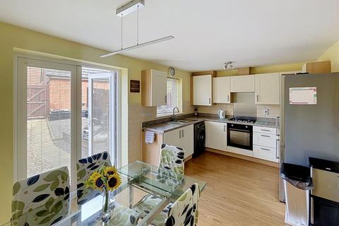 undefined, Wood Green, Bridgend, CF31