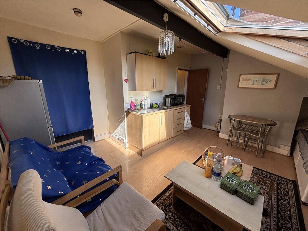 House in Leeds, West Yorkshire - More