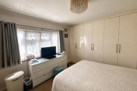 4 bedroom end of terrace house for sale, Julia Gardens, Barking IG11
