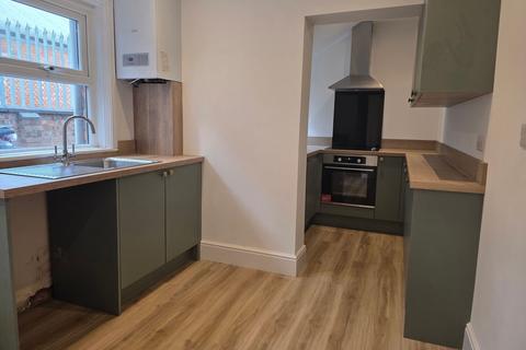 2 bedroom end of terrace house to rent, Brook Street, Melton Mowbray, LE13