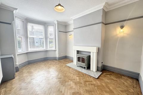 2 bedroom terraced house to rent, Walkden Road, Manchester M28