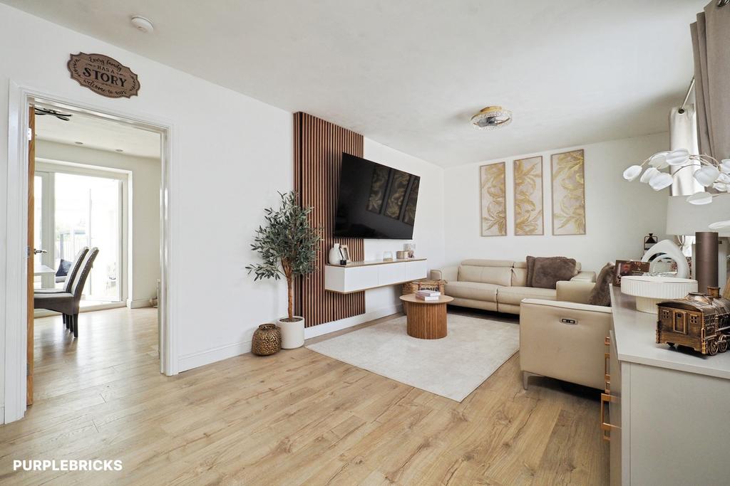 House in Nottingham - View 2