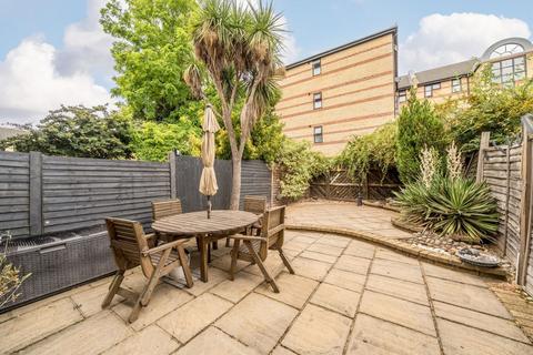 5 bedroom terraced house for sale, Plough Way, London SE16