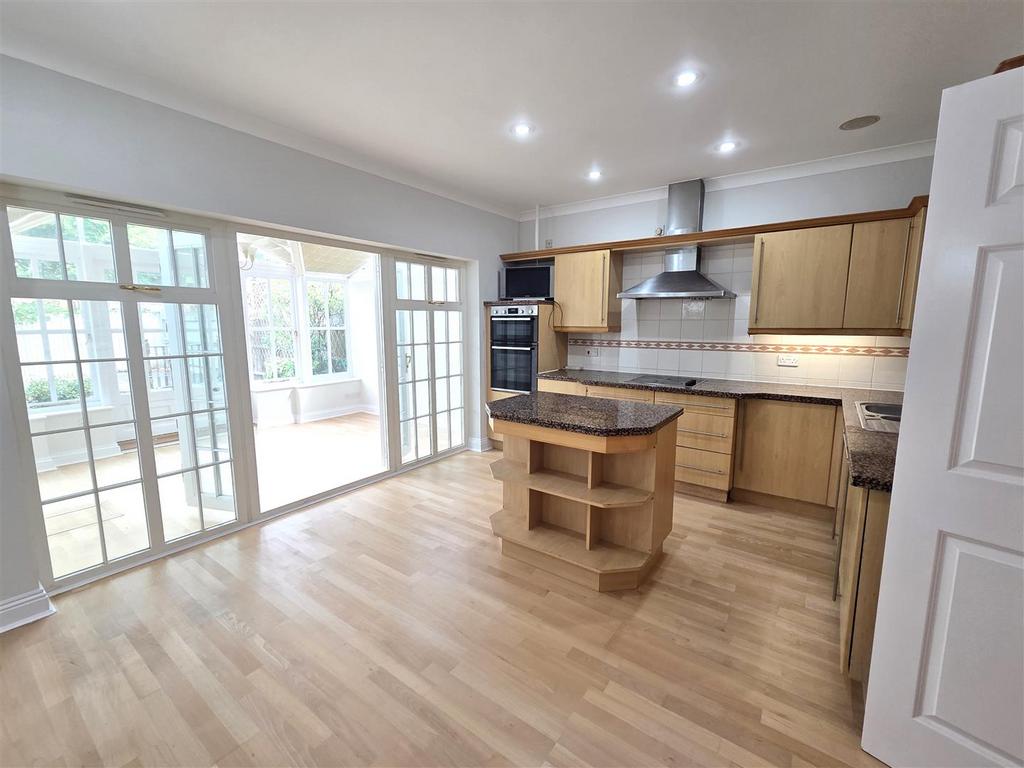 House in Long Ditton Surbiton - View 2