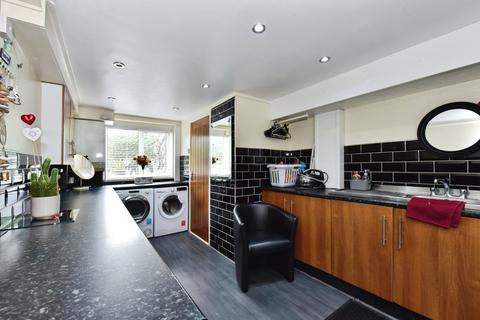 4 bedroom semi-detached house for sale, Rosegarth Avenue, Aston, Sheffield, South Yorkshire, S26