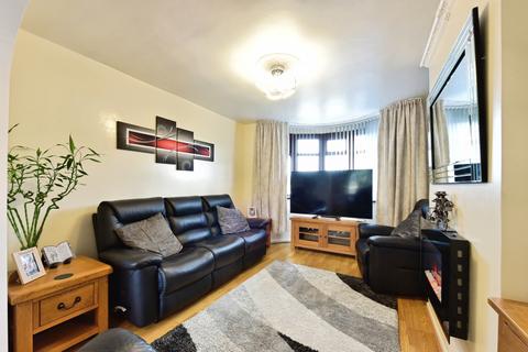 4 bedroom semi-detached house for sale, Rosegarth Avenue, Aston, Sheffield, South Yorkshire, S26