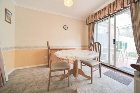 3 bedroom end of terrace house for sale, Primrose Drive, Melksham SN12