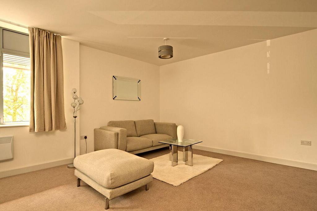 House in Oxford, Temple Cowley, Cowley - View 2