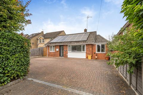 3 bedroom bungalow for sale, Faringdon Road, Kingston Bagpuize, Abingdon, Oxfordshire, OX13