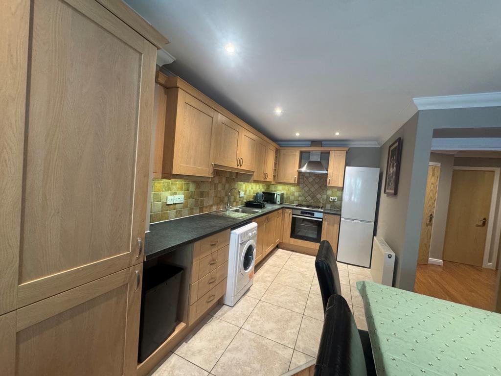 Apartment in Bournemouth, Westbourne - View 2