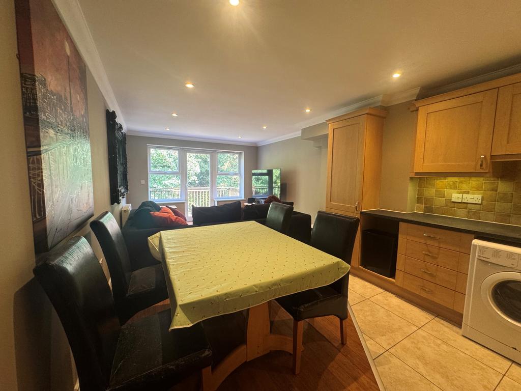 Apartment in Bournemouth, Westbourne - View 5