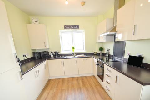 3 bedroom detached house to rent, Croppings Park, Lightmoor