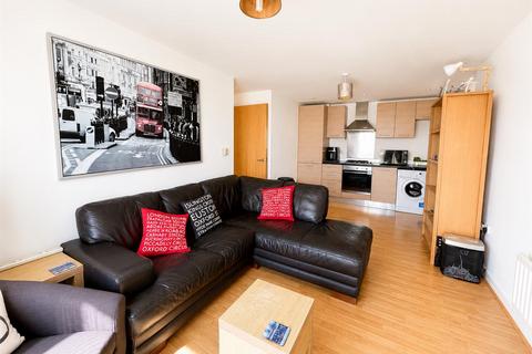 2 bedroom house for sale, Spring Place, Barking IG11