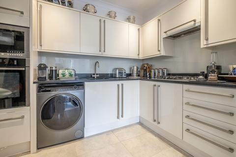 1 bedroom flat for sale, Putney Hill, London, SW15