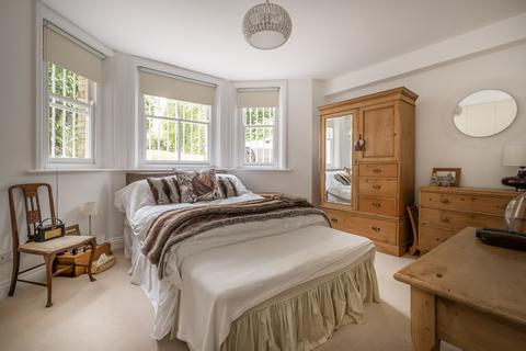 1 bedroom flat for sale, Putney Hill, London, SW15