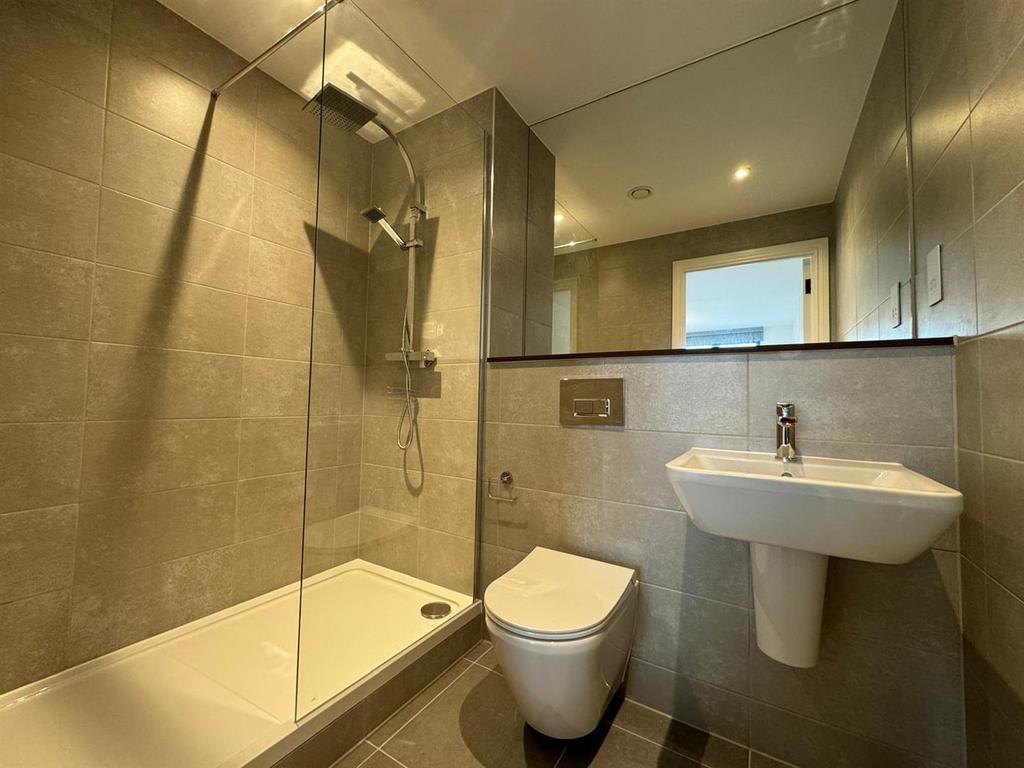 Apartment in Leeds, Holbeck - View 3