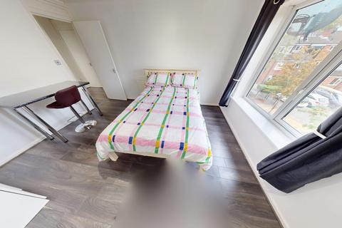 2 bedroom maisonette to rent, 18 Dundas Close, Nottingham, NG1 4EX