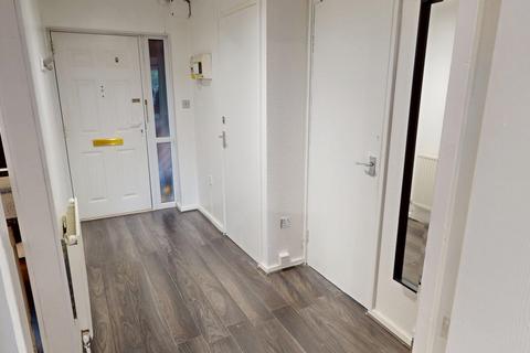 2 bedroom maisonette to rent, 18 Dundas Close, Nottingham, NG1 4EX