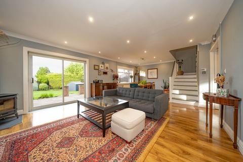 3 bedroom terraced house for sale, Churchill Way, Kirknewton EH27