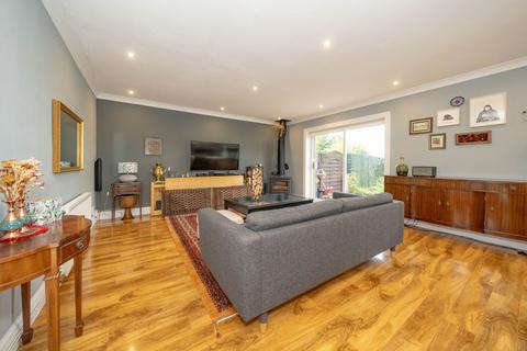 3 bedroom terraced house for sale, Churchill Way, Kirknewton EH27