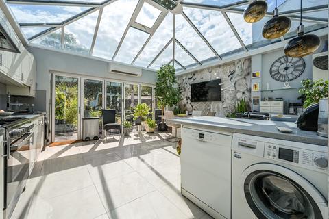 4 bedroom terraced house for sale, Merchiston Road, Catford, London, SE6