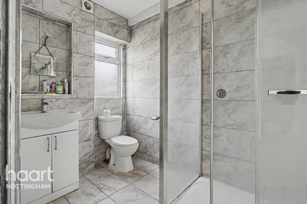 House in Nottingham, Aspley - More