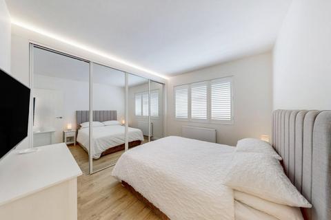 1 bedroom apartment to rent, Luxborough House, Luxborough Street, London, W1U