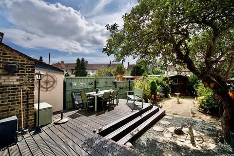 3 bedroom house for sale, Wilmington Gardens, Barking IG11