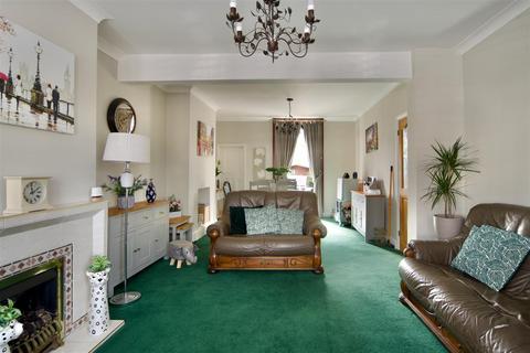 3 bedroom house for sale, Wilmington Gardens, Barking IG11
