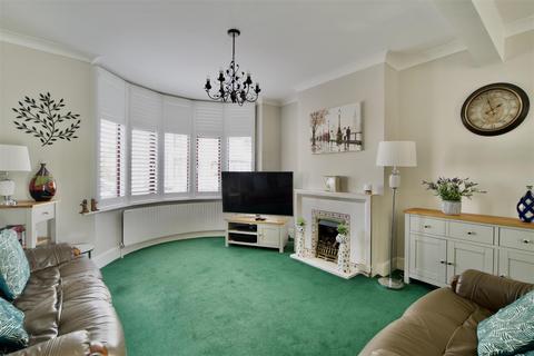 3 bedroom house for sale, Wilmington Gardens, Barking IG11