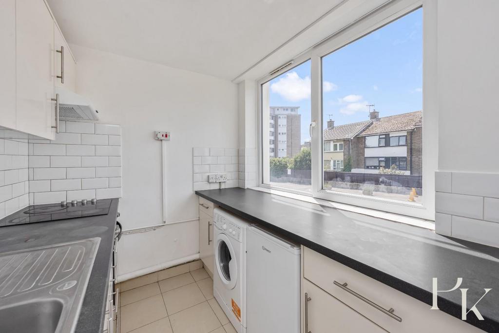 Apartment in Hove - View 3