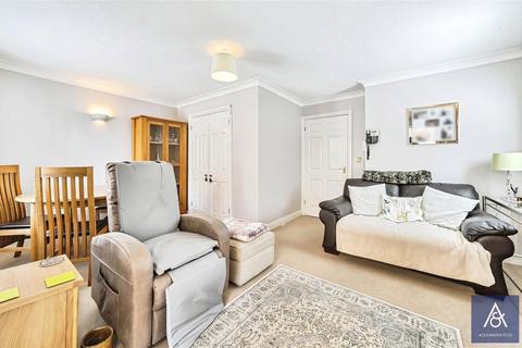 2 bedroom end of terrace house for sale, High Street, Northamptonshire NN13