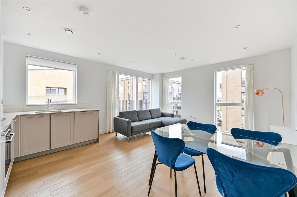 Apartment in Reading - View 2