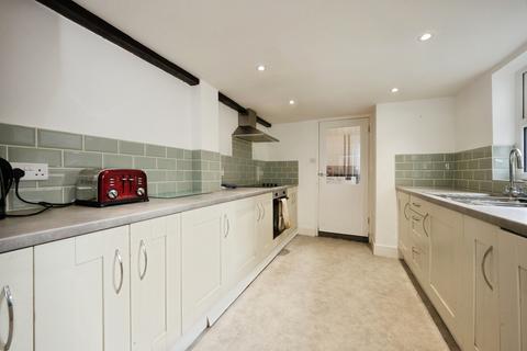 4 bedroom house for sale, Wellingborough Road, Rushden, Northamptonshire, NN10