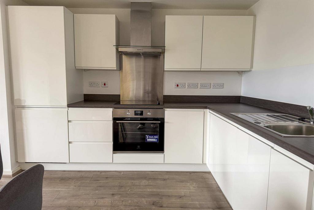 Apartment in Salford, Greater Manchester - View 2