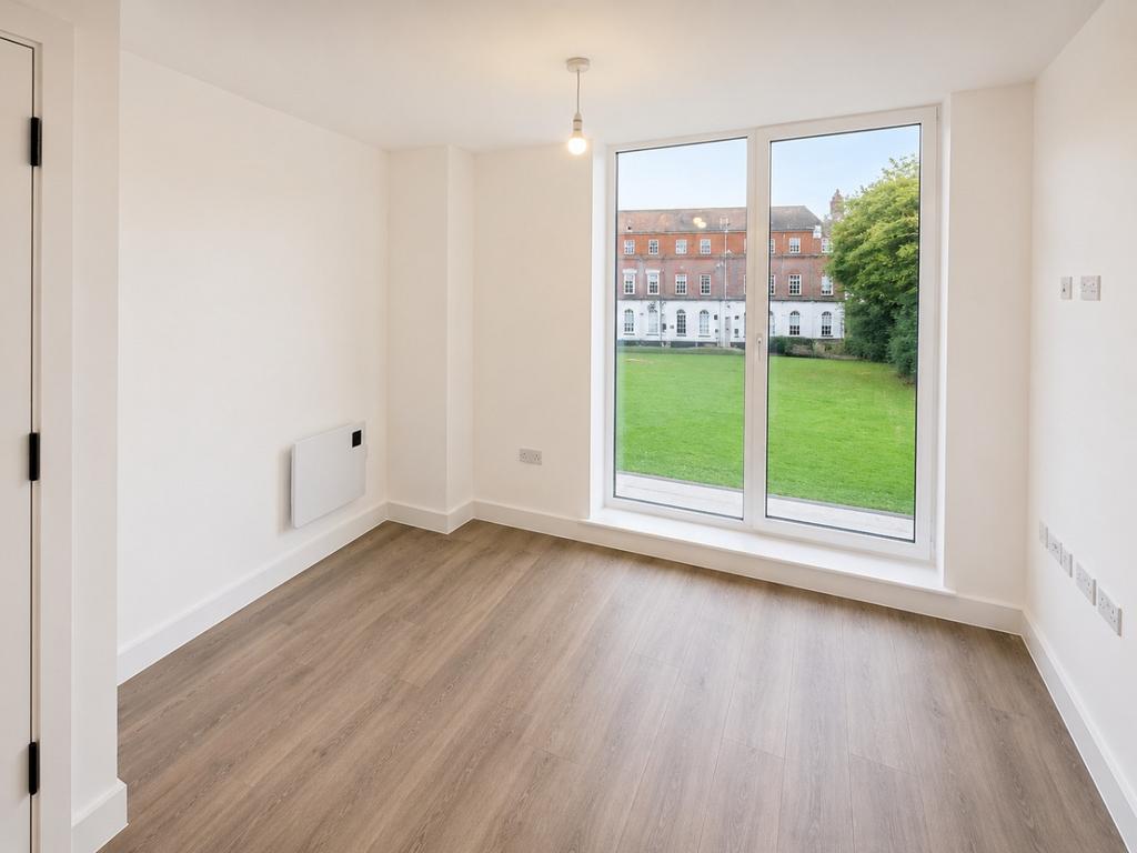 Apartment in Poole - View 4
