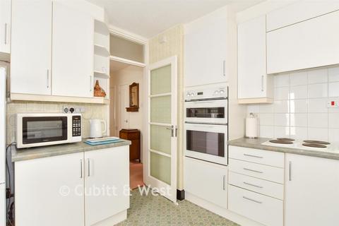 undefined, Irwin Drive, Horsham RH12