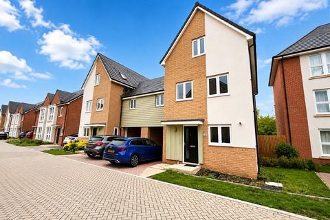 4 bedroom link detached house to rent, Anderson Drive, PETERBOROUGH PE3