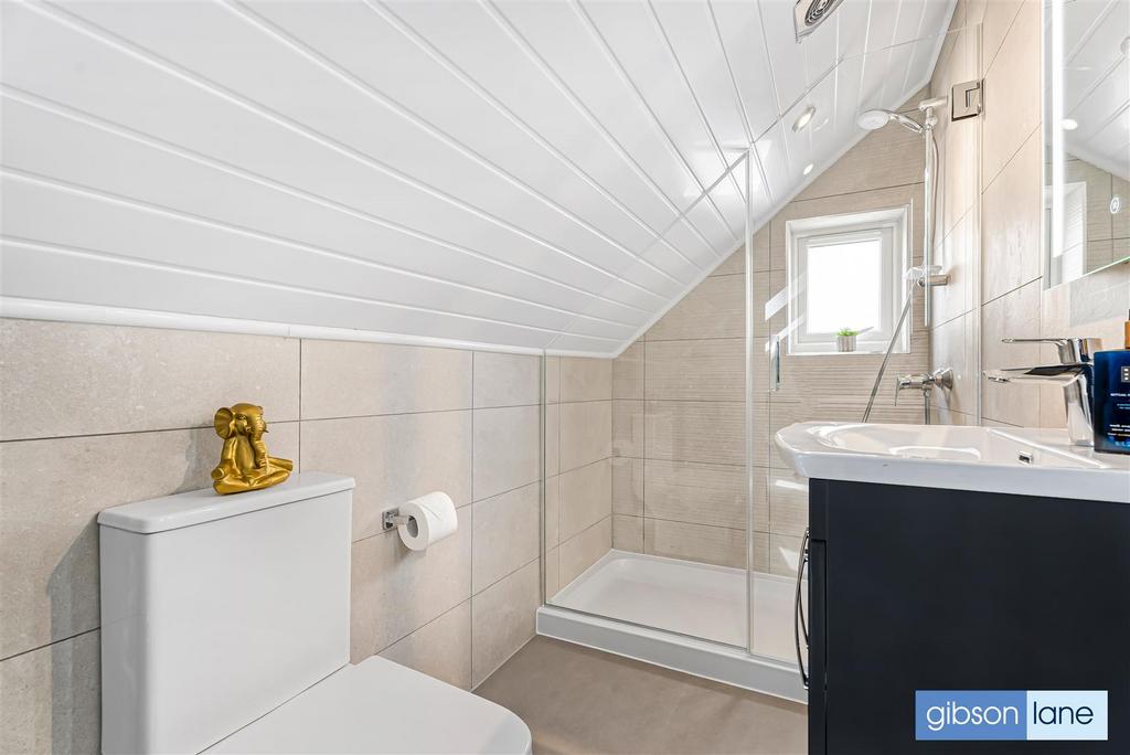 House in Kingston Upon Thames - View 4