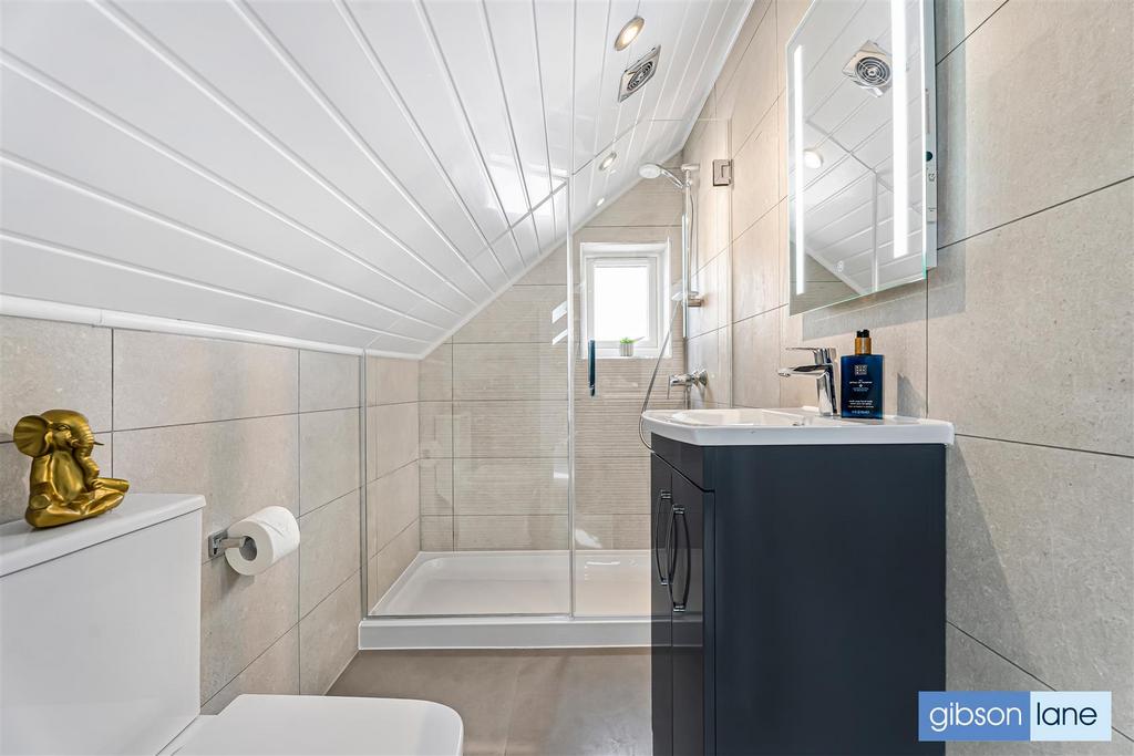 House in Kingston Upon Thames - View 5