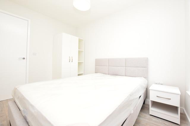 Apartment in Sheffield, South Yorkshire - View 4
