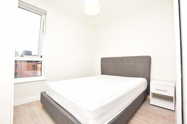 Apartment in Sheffield, South Yorkshire - More