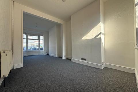 2 bedroom terraced house to rent, Buckingham Sreet, HU8