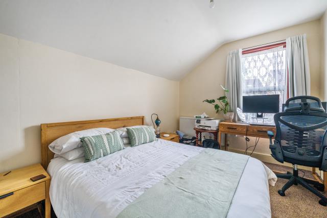 House in Oxford, Robin Hood, East Oxford - View 5