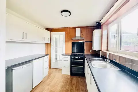 3 bedroom terraced house for sale, Islandsmead, Swindon SN3