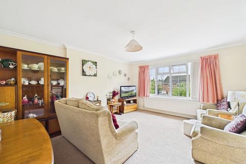 2 bedroom maisonette for sale, King Georges Close, Hitchin, SG5