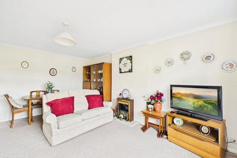 2 bedroom maisonette for sale, King Georges Close, Hitchin, SG5