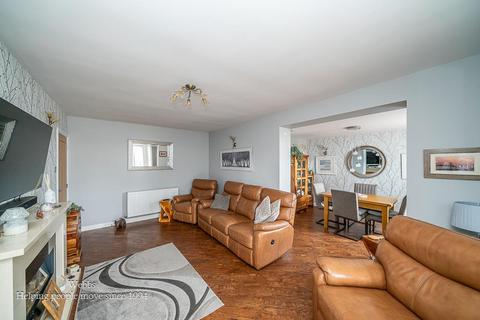 2 bedroom detached bungalow for sale, Windermere Place, Cannock WS11